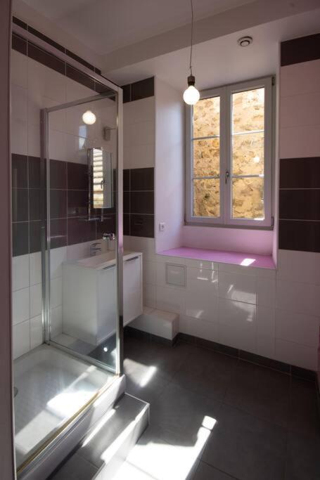 LA FONTAINE NEUVE-AVALLON-4 PERSONNES-1 CHAMBRE-3 LITS-parking-wifi Extérieur photo