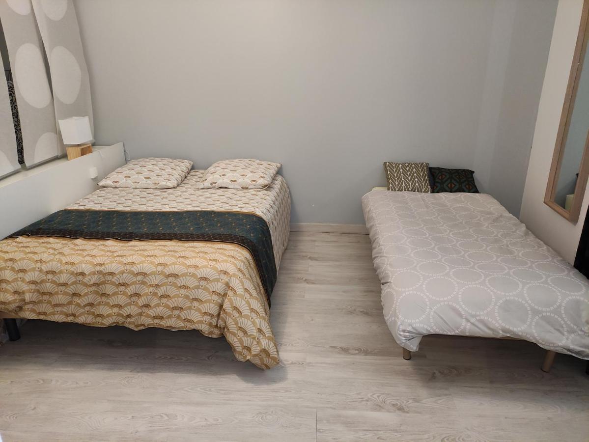 LA FONTAINE NEUVE-AVALLON-4 PERSONNES-1 CHAMBRE-3 LITS-parking-wifi Extérieur photo
